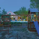 Holiday home Three-Bedroom Holiday Home In Trbounje *