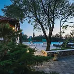 Holiday home Three-Bedroom Holiday Home In Trbounje Trbounje