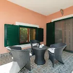 Three-Bedroom Holiday Home In Trbounje Holiday home *