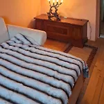 Three-Bedroom Holiday Home In Trbounje Holiday home *