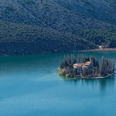 Three-bedroom In Casa de Férias