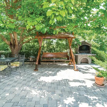 Nice Home In Trbounje With Outdoor Swimming Pool Vikendica Trbounje