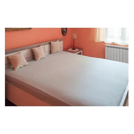 Holiday home Three-Bedroom Holiday Home In Trbounje *