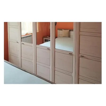 Three-bedroom In Casa de Férias Trbounje