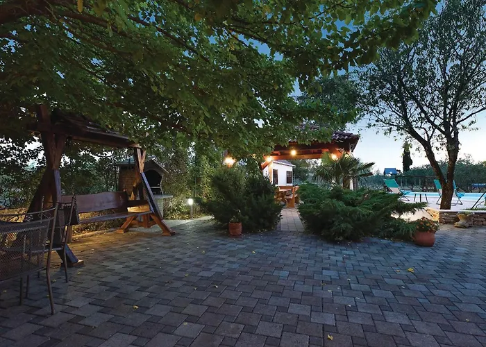 Three-bedroom In * Trbounje