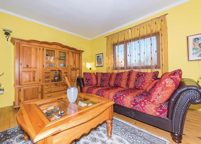 Three-bedroom In Trbounje